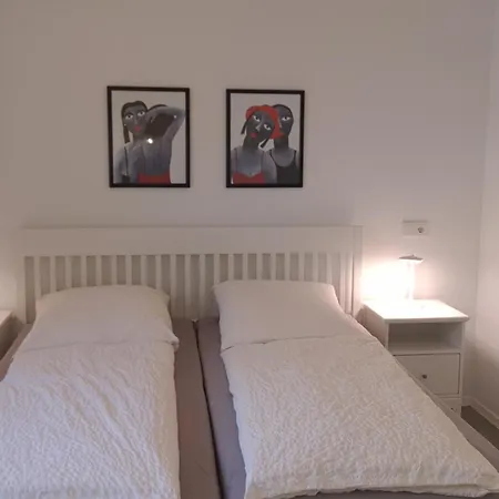 Haus Friesenhuus - Urlaub Direkt An Der Kueste * Sehestedt (Lower-Saxony)