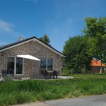 Haus Friesenhuus - Urlaub Direkt An Der Kueste *